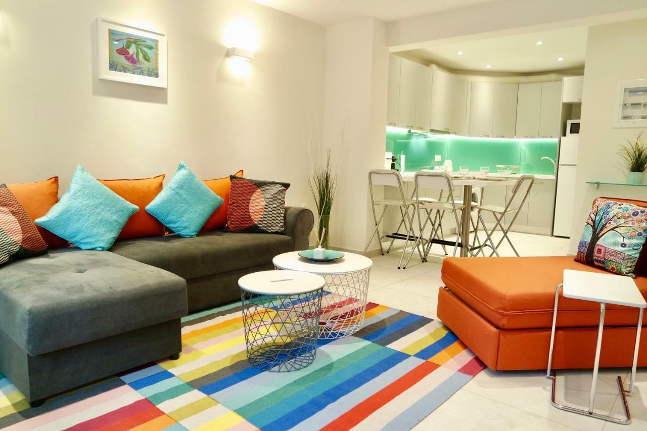 Design Apartment In The City Of Athene Buitenkant foto
