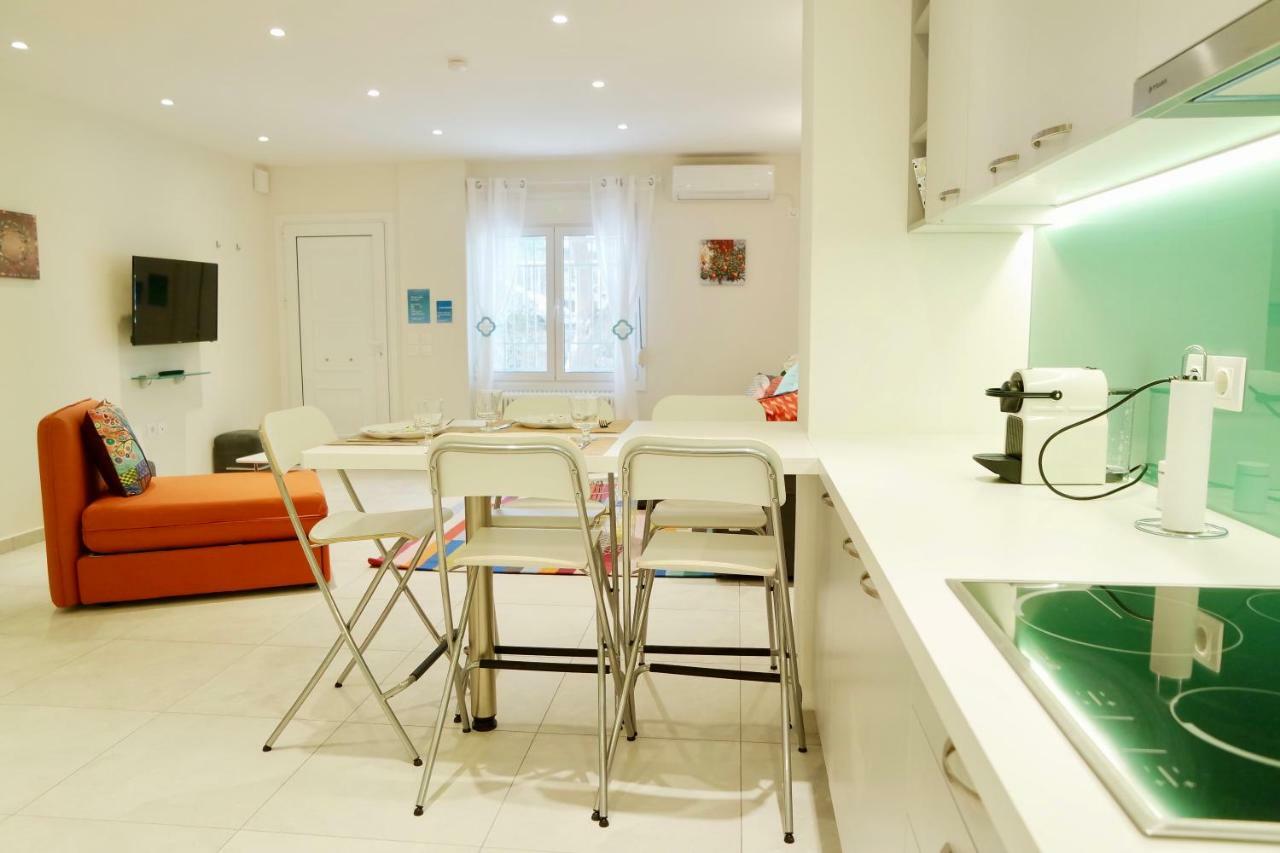 Design Apartment In The City Of Athene Buitenkant foto