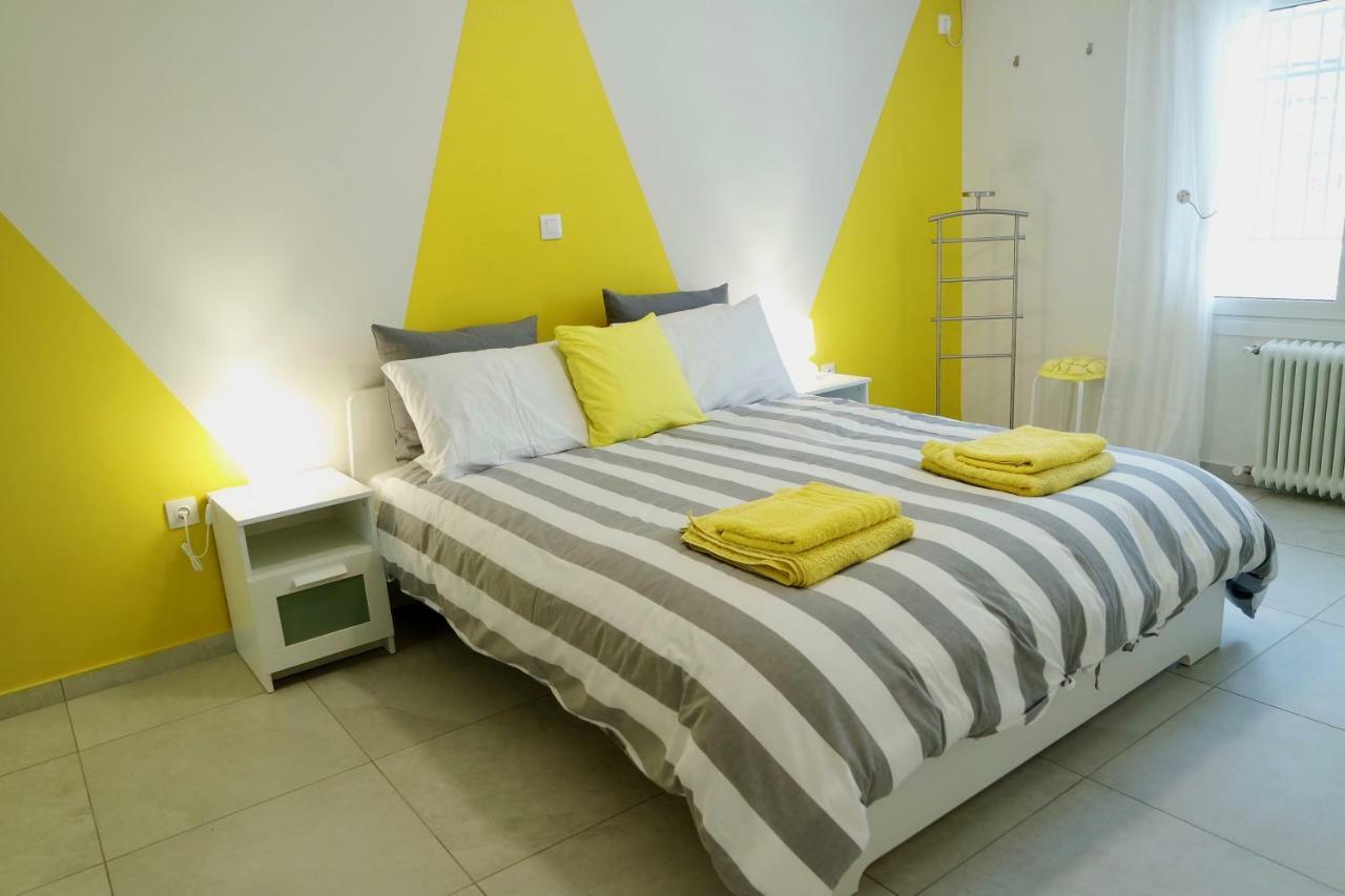Design Apartment In The City Of Athene Buitenkant foto